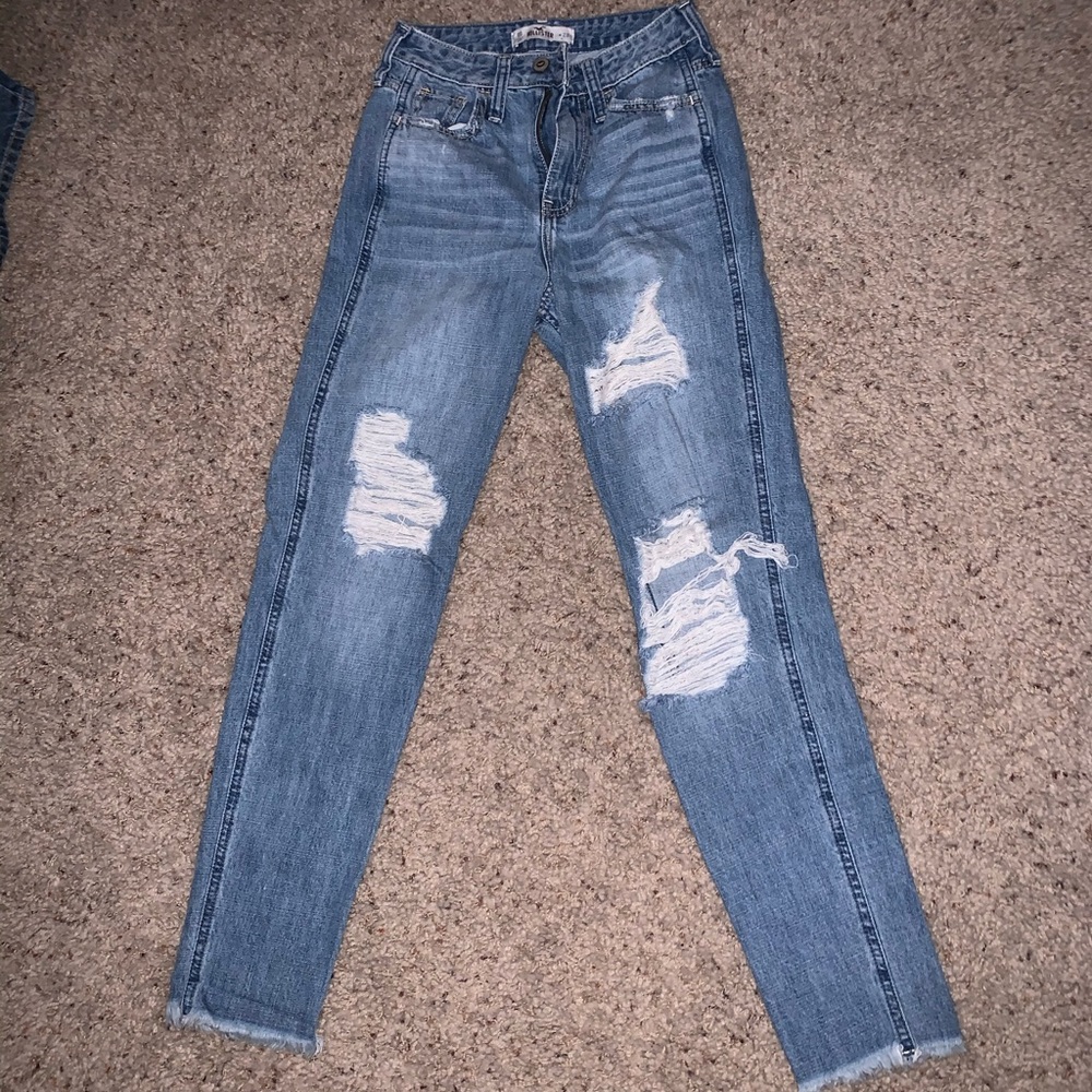 Hollister Mom Jeans - Picture 3 of 3